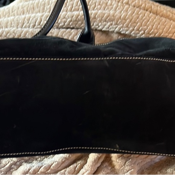 Dooney and Bourke large suede bag - Picture 8 of 8